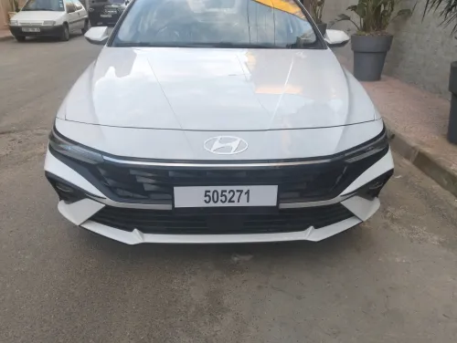 Hyundai Elantra 2025 Glx