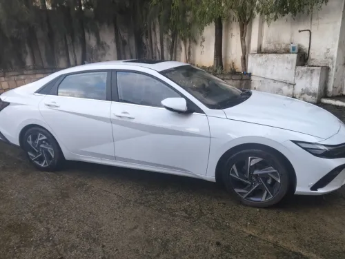 Hyundai Elantra 2025 Glx