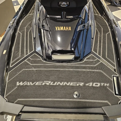 Jet ski