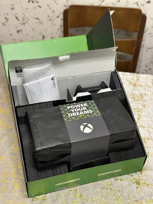 Xbox Series X 1Tb 2 manettes