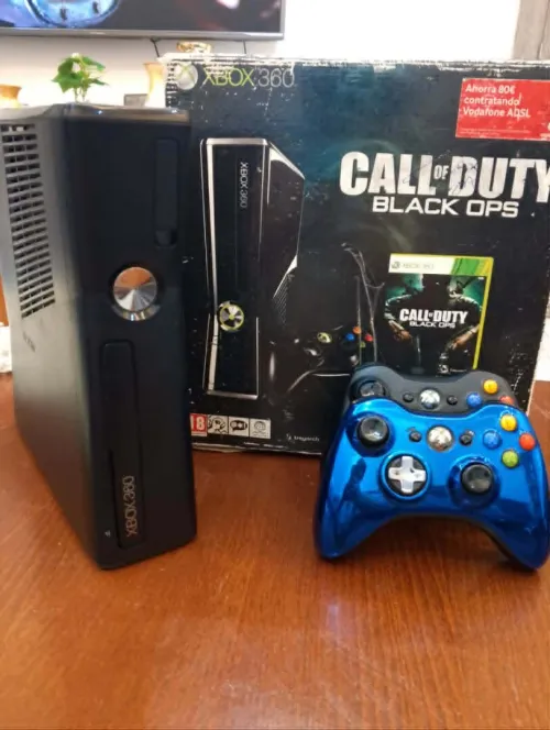 XBOX 360 Slim