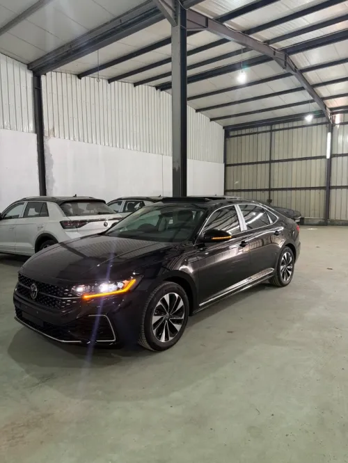 Volkswagen Passat 2025 R Line