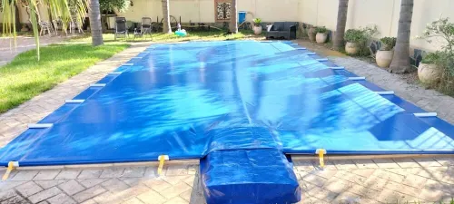 Bâche de couverture piscine 