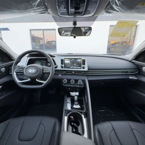 Hyundai Elantra 2025 