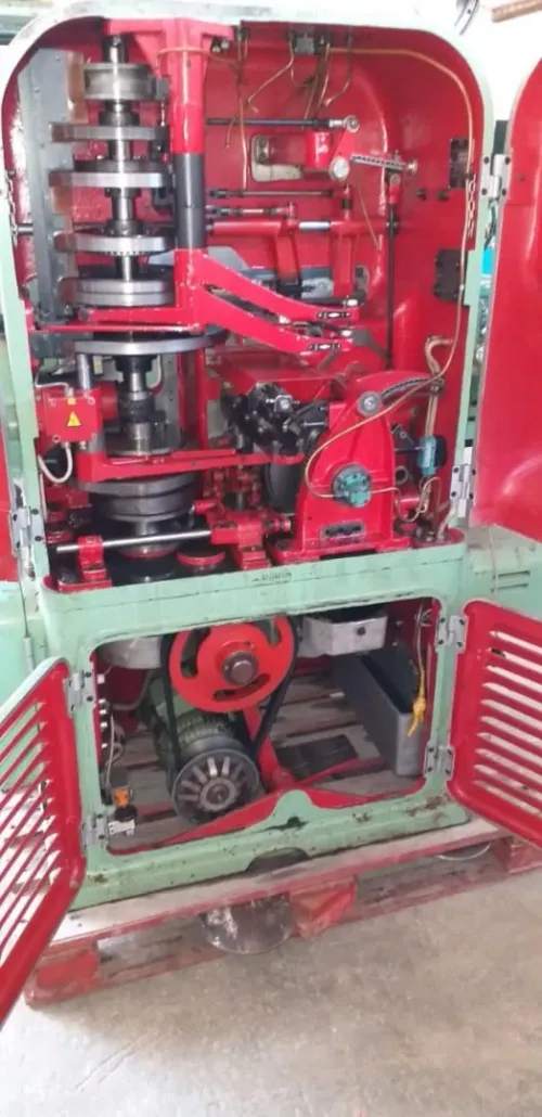 Machines ,conditionneuses sapal ,brûleurs, confiserie et divers 