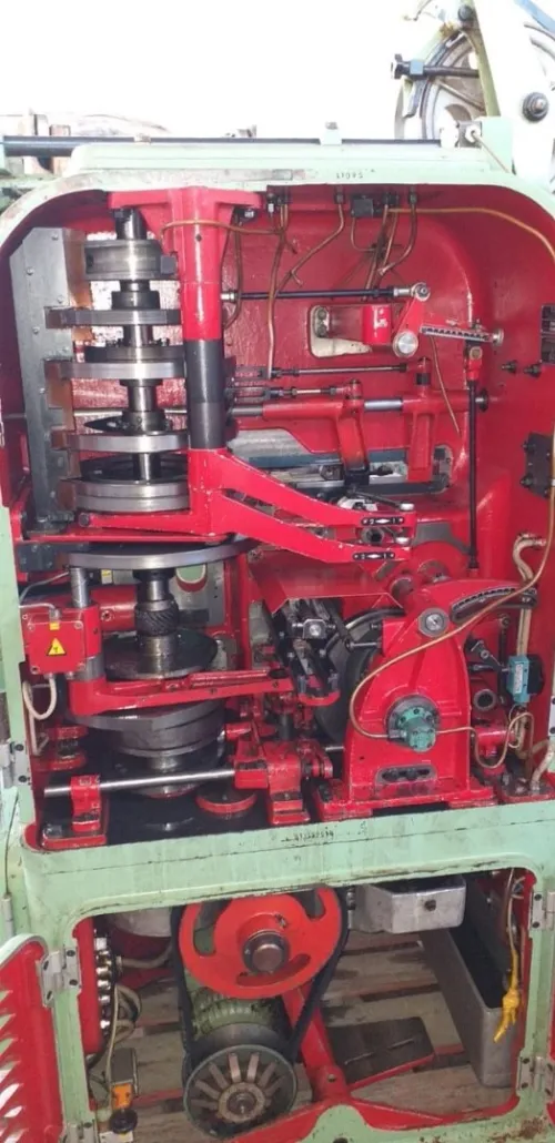 Machines ,conditionneuses sapal ,brûleurs, confiserie et divers 