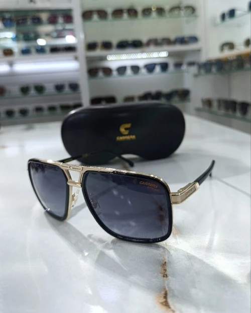 Lunettes originales Carrera new