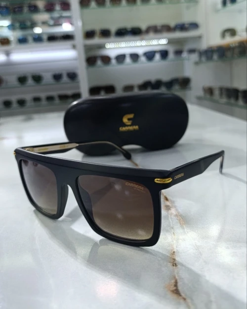 Lunettes originales Carrera new