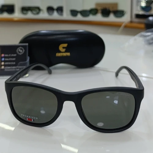 Lunettes originales Carrera 