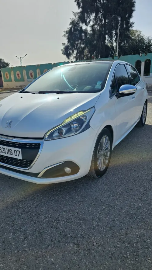 Peugeot 208 2016 Active Facelift
