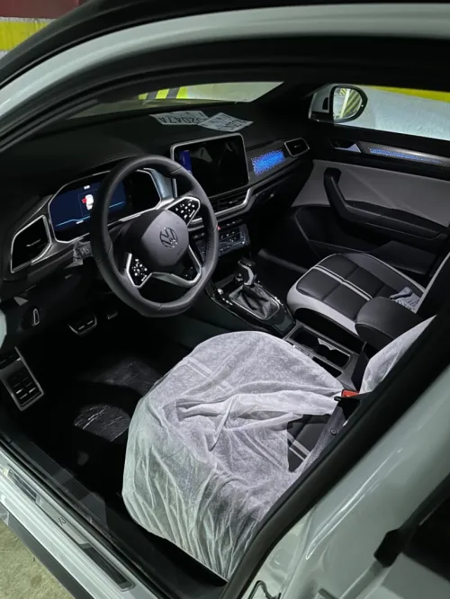 Volkswagen T-Cross 2025 R-line