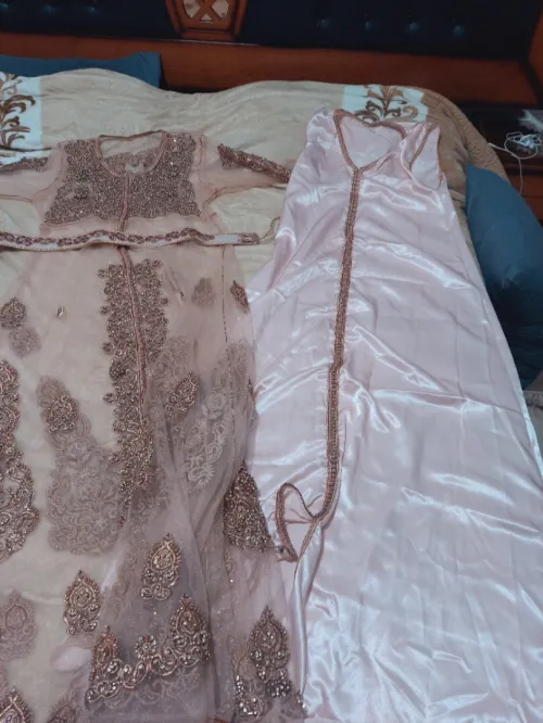 Caftan +veste karako +une robe simple