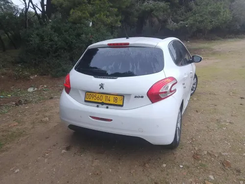 Peugeot 208 2014 Allure
