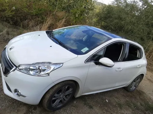 Peugeot 208 2014 Allure