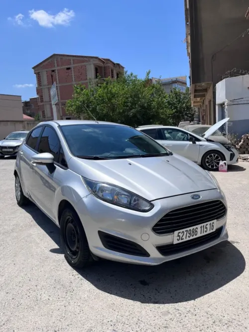 Ford Fiesta 2015 Titanium 