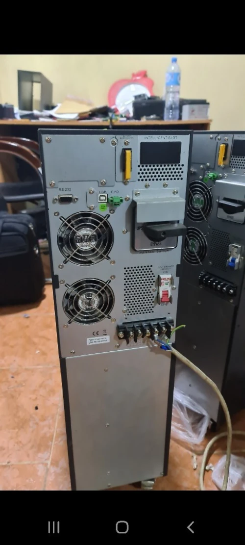 ONDULERS APC 6KVA TOUR SRV6KI EASY UPS 6 KW-600VA TOR 6 KVA