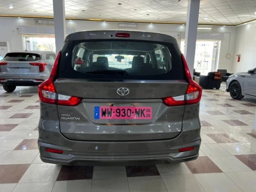 Toyota RUMION 2026 