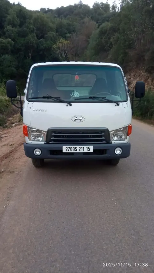 Hyundai HD65 2011