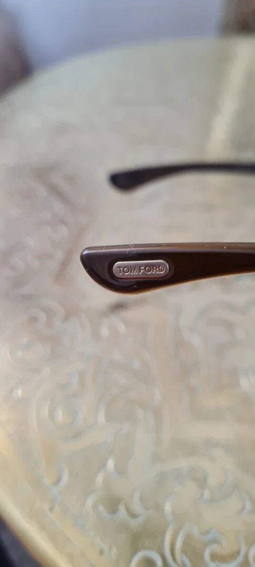 Lunettes de soleil Tom Ford made in Italy