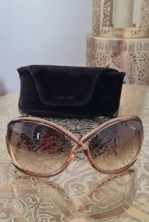 Lunettes de soleil Tom Ford made in Italy