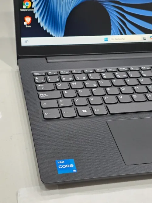 Lenovo V15 i5 13th 15p (16/512) produit neuf Sous emballage