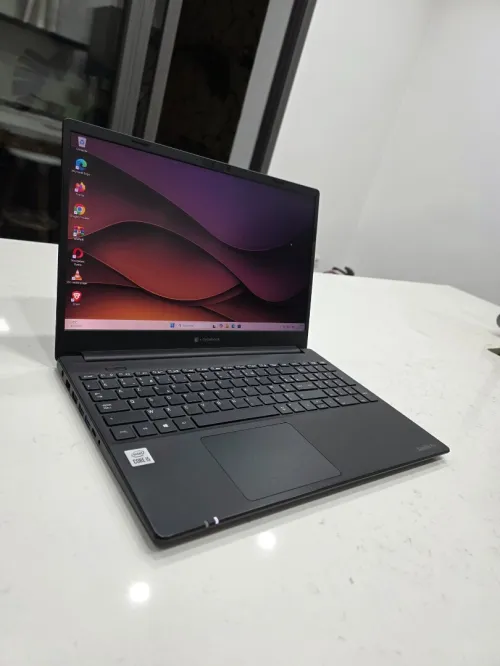 Toshiba DynaBook i5 10th Gen 15.6"pouces 