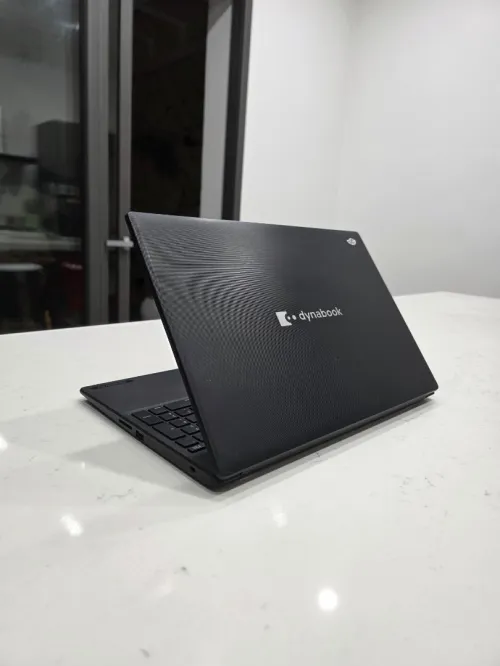 Toshiba DynaBook i5 10th Gen 15.6"pouces 