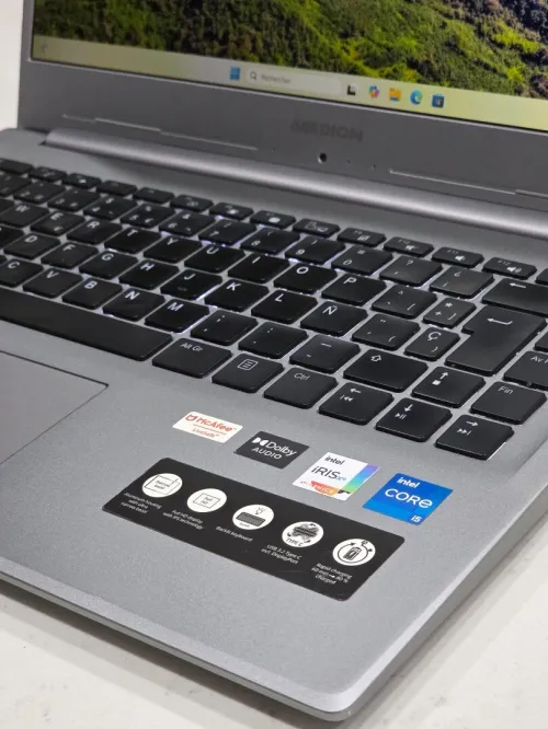 Medion Akoya i5 11th gen 15.6"p
