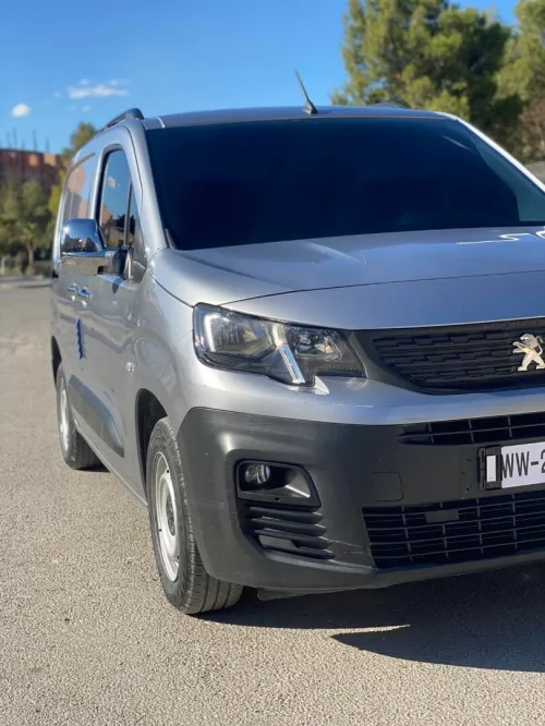 Peugeot Partner 2020 K9
