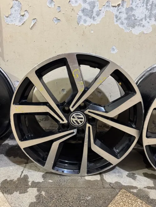 Jente alliages golf 7 225 40 r18