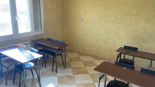 70 chaises