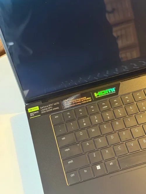 Razer Blade 16"
