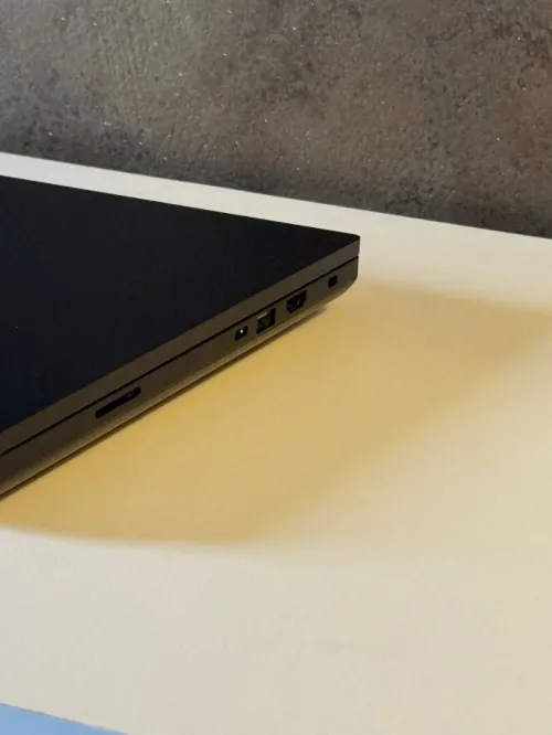 Razer Blade 16"