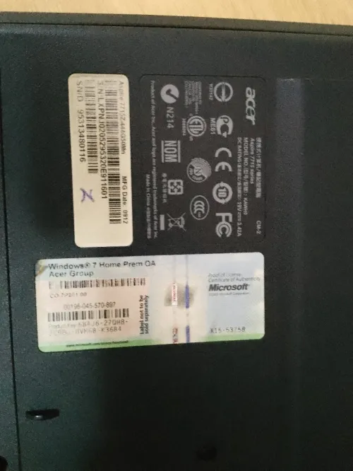 Pc acer + chargeur originale مستورد من فرنسا 