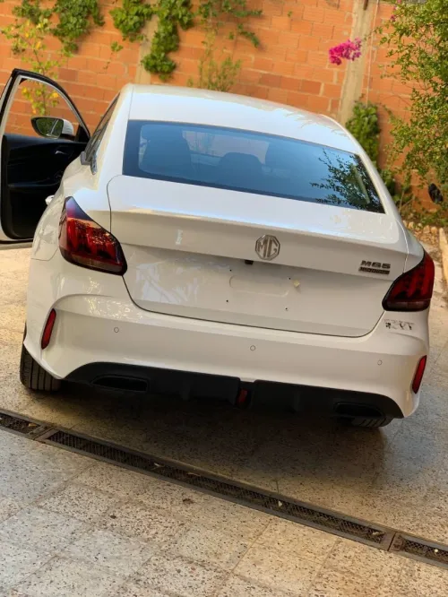 MG MG5 2025 