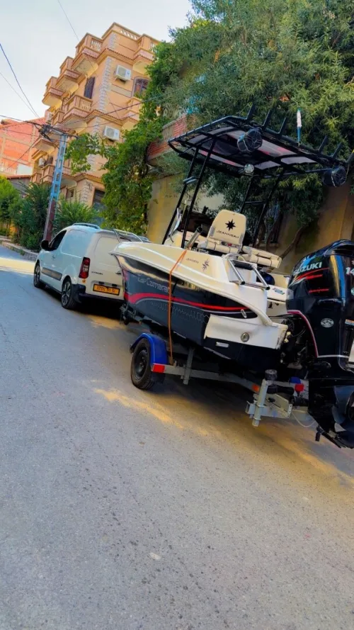Bateaux cap camarat 5,1 moter df140 suzuki 2013 machi 280h