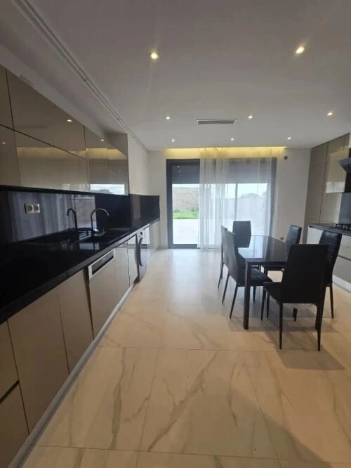 Location Appartement F4 Alger Hydra