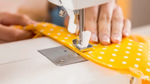 ورشة خساطة تبحث عن خياطات atelier de couture cherche khayatat
