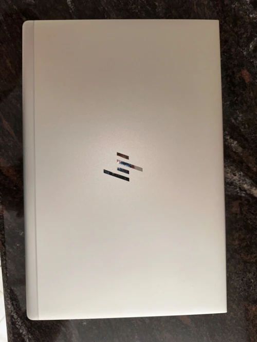 Hp élitebook i5 vpro 8eme 32 gb ram 512 ssd avec carte graphique radeon rx 540