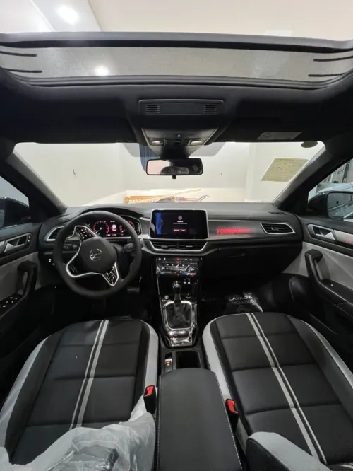 Volkswagen T-Roc 2025 R- Line Edition 