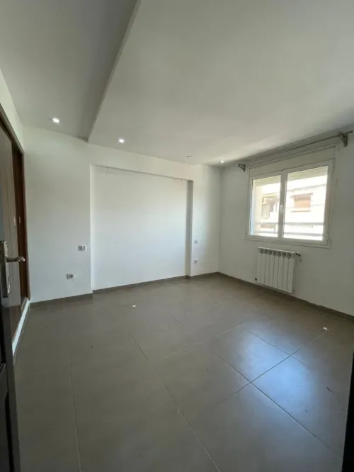 Location Appartement F4 Alger Bordj el bahri