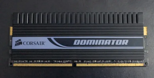 Mémoire RAM CORSAIR et KINGSTON