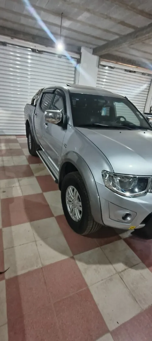 Mitsubishi L200 2013 Doube cabine Evolution
