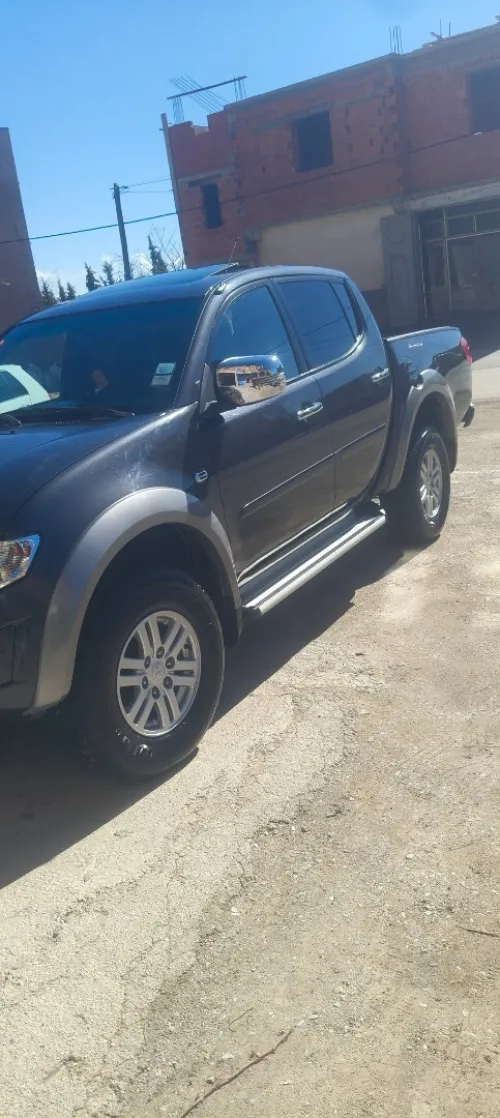 Mitsubishi L200 2013 Doube cabine Evolution