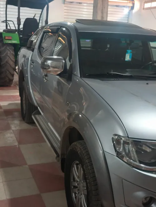 Mitsubishi L200 2013 Doube cabine Evolution