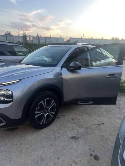 Citroen C4 shine 2023 Finition max