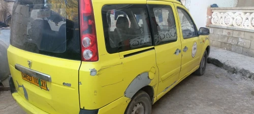 FOTON Midi 2010 