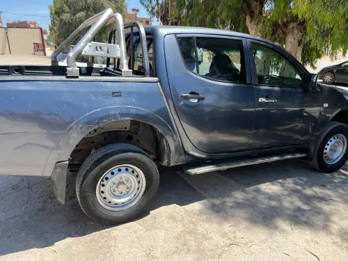Mitsubishi L200 2015 Doube cabine Evolution