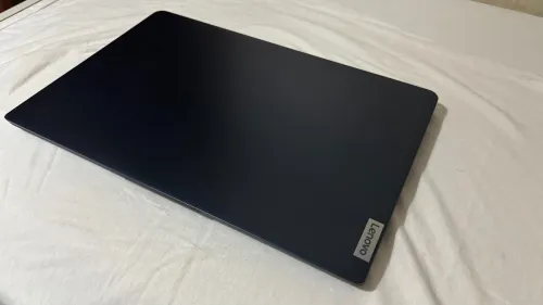 LENOVO IdeaPad 3 15ITL6 - 15.6 pouces - Intel Core i3 1115G4 - 4 Go - 256 GB SSD