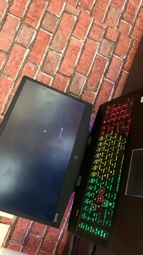 High performance HP Omen 17 Gaming Laptop  RTX 2060 / 144Hz